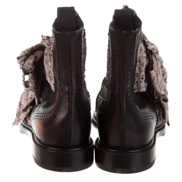 Black Leather ankle boots with brogue trim, bow accents. Box & dust bag included - Picture 2 of 9